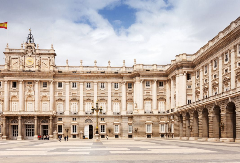 Дворец в Мадриде